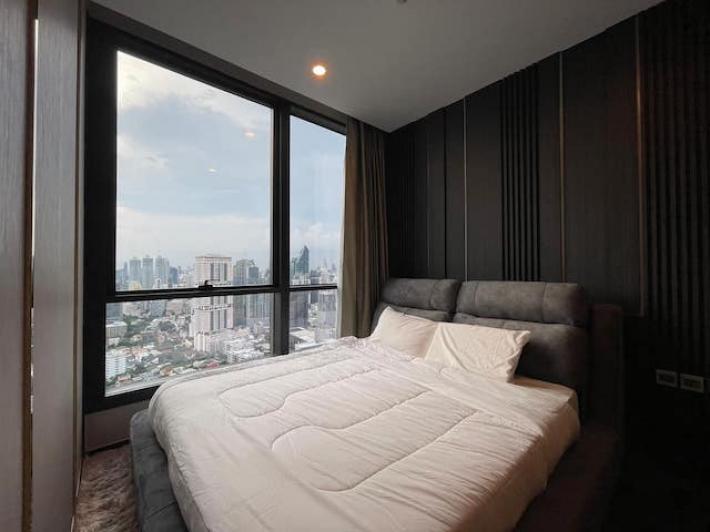 The Esse Sukhumvit 36 spacious beautiful view peaceful 35th floor BTS Thonglor