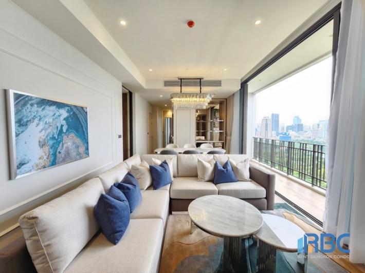 For Rent MUNIQ Langsuan, high rise condo, luxury level near Lumpini Park and Lang Suan Park