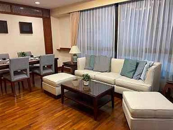 2 bedrooms available!!! at Baan Na Varang near BTS Chidlom