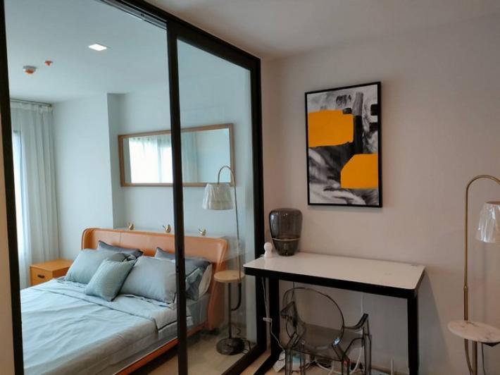9 : Fully furnished available now!!! Life One Wireless near BTS Ploenchit